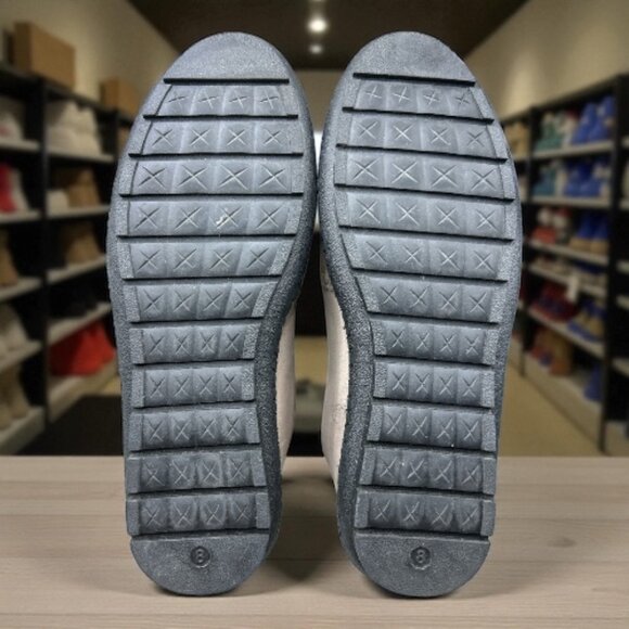 Trotters Ruby Grey Warm and Cozy Slippers - Size 8 - Picture 6 of 8